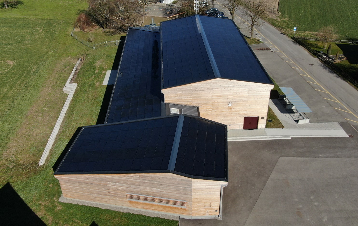 tetto fotovoltaico integrato aziende